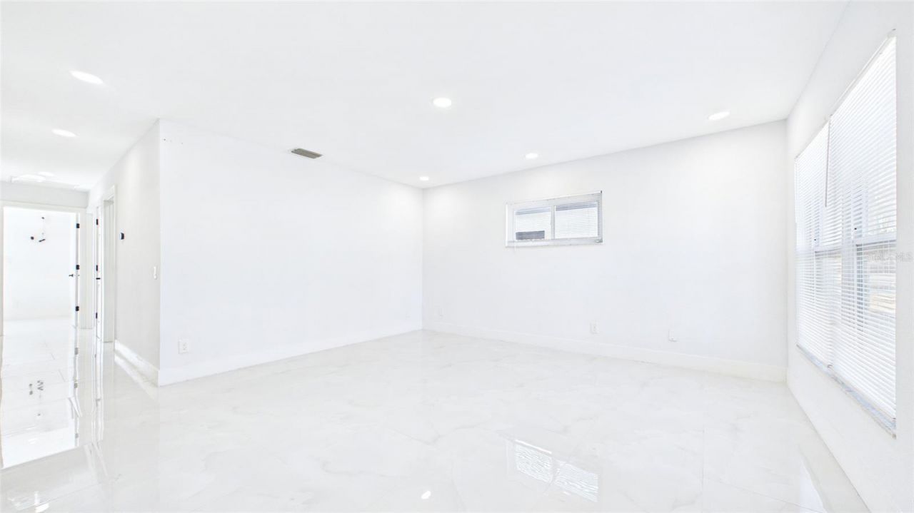 1778 New Hampshire Avenue Ne, Saint Petersburg, FL 33703 Photo