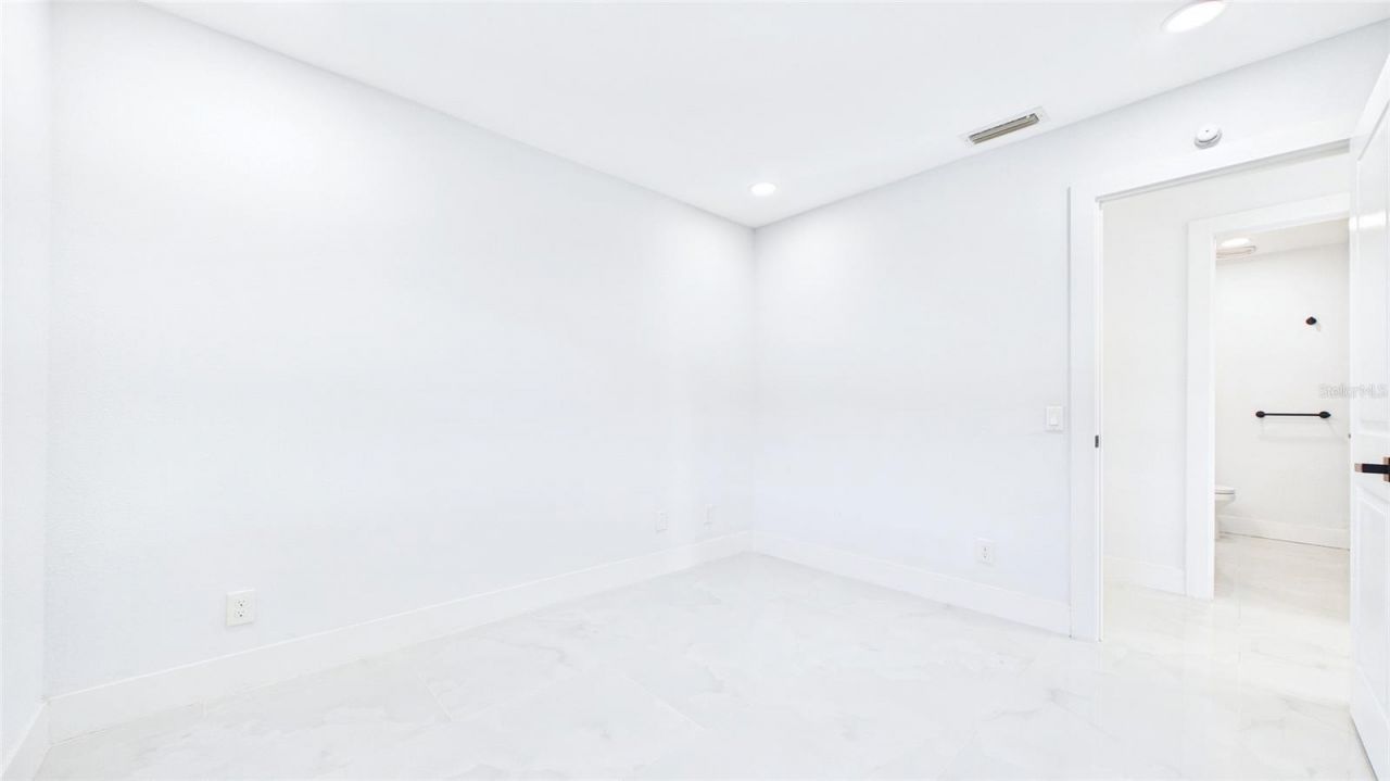 1778 New Hampshire Avenue Ne, Saint Petersburg, FL 33703 Photo