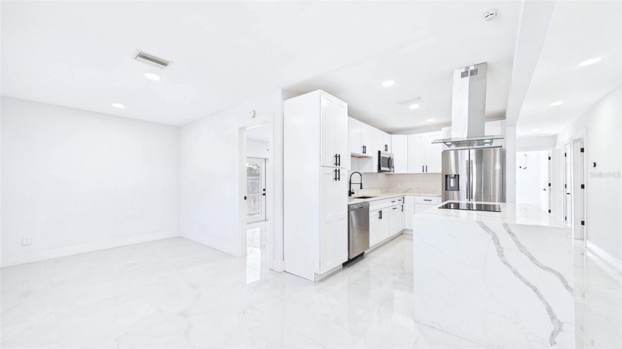 1778 New Hampshire Avenue Ne, Saint Petersburg, FL 33703 Photo