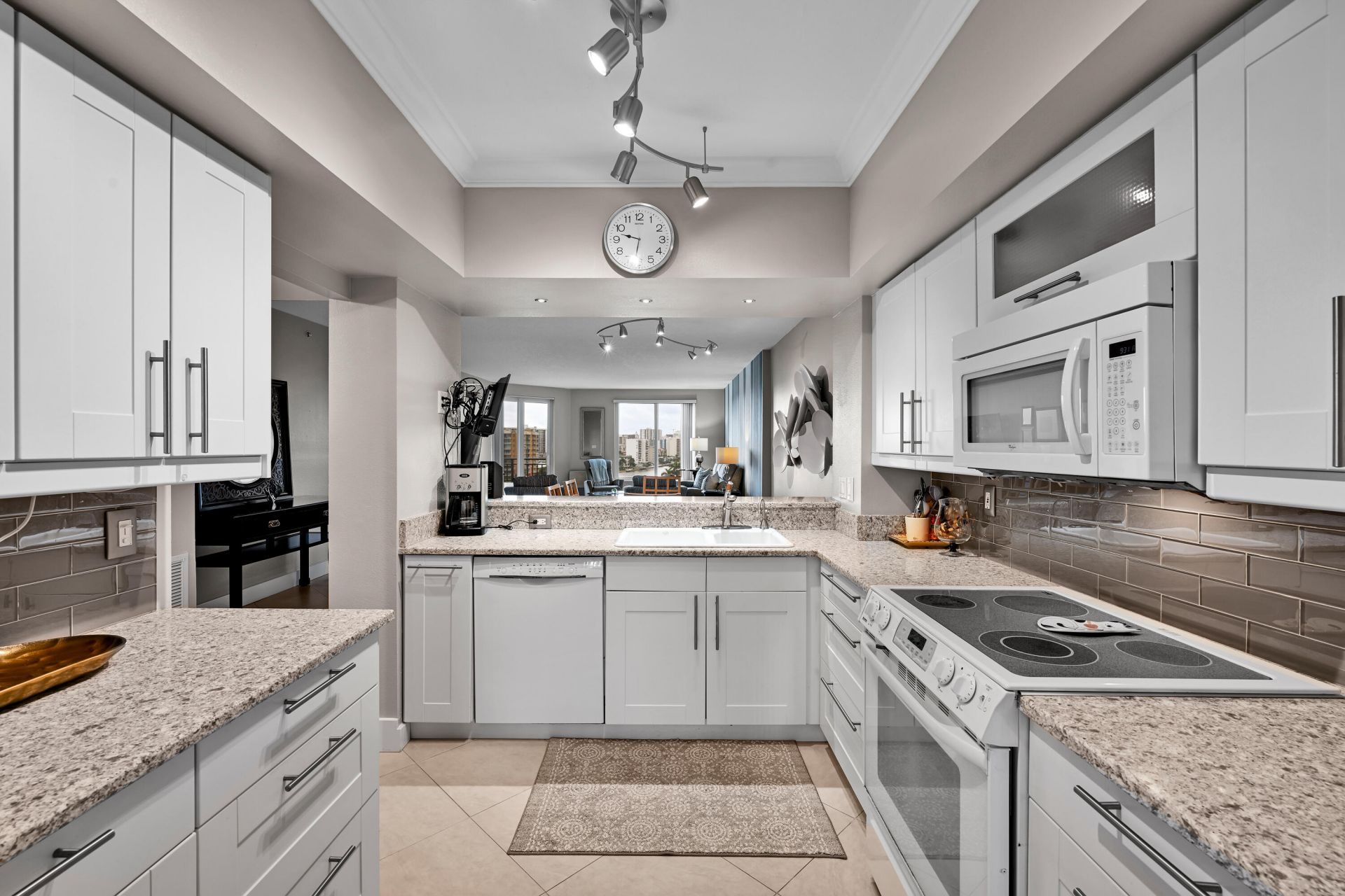 2880 NE 14th St Causeway, Unit 808, Pompano Beach, FL 33062 Photo