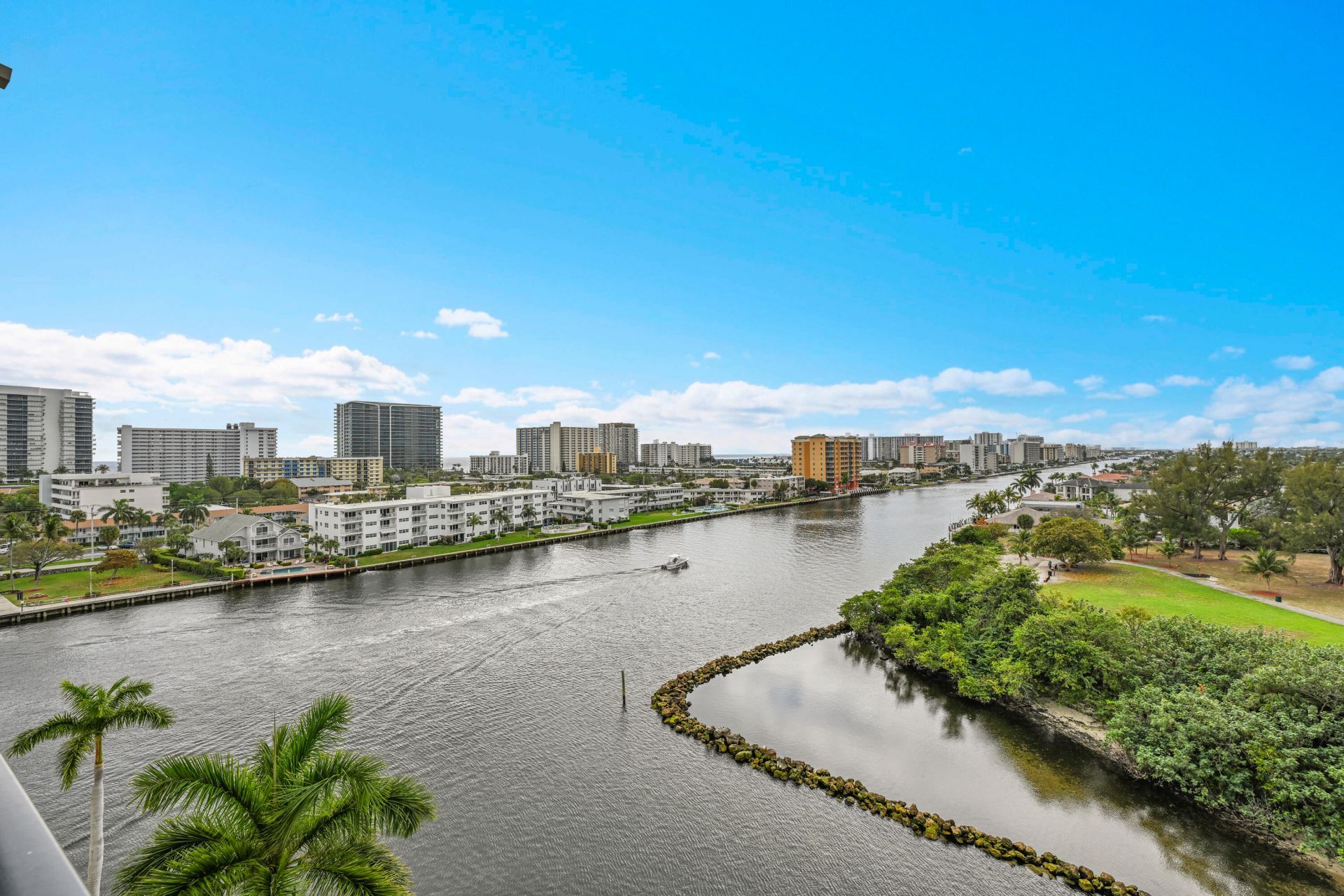 2880 NE 14th St Causeway, Unit 808, Pompano Beach, FL 33062 Photo