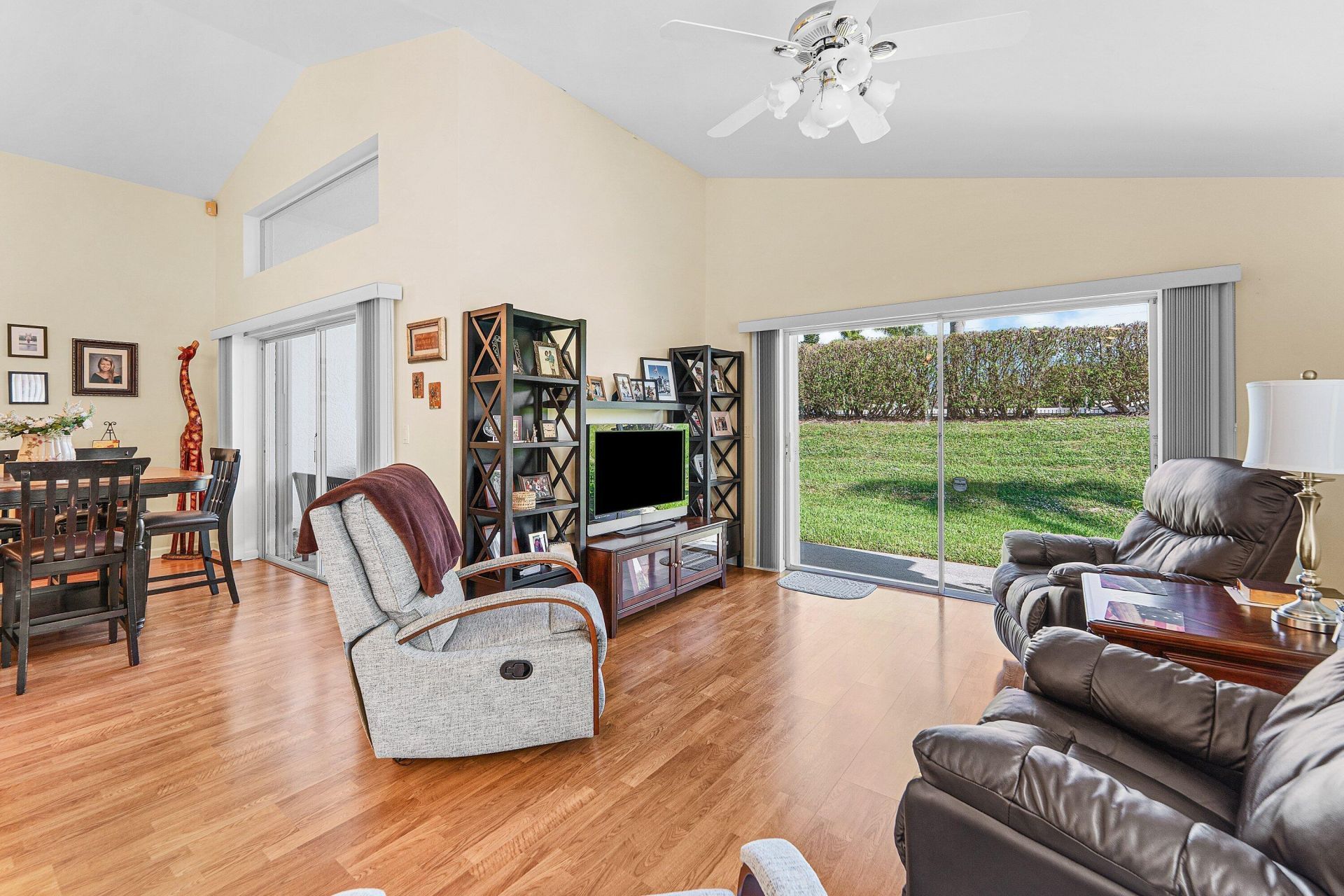 5097 Robino Circle, West Palm Beach, FL 33417 Photo