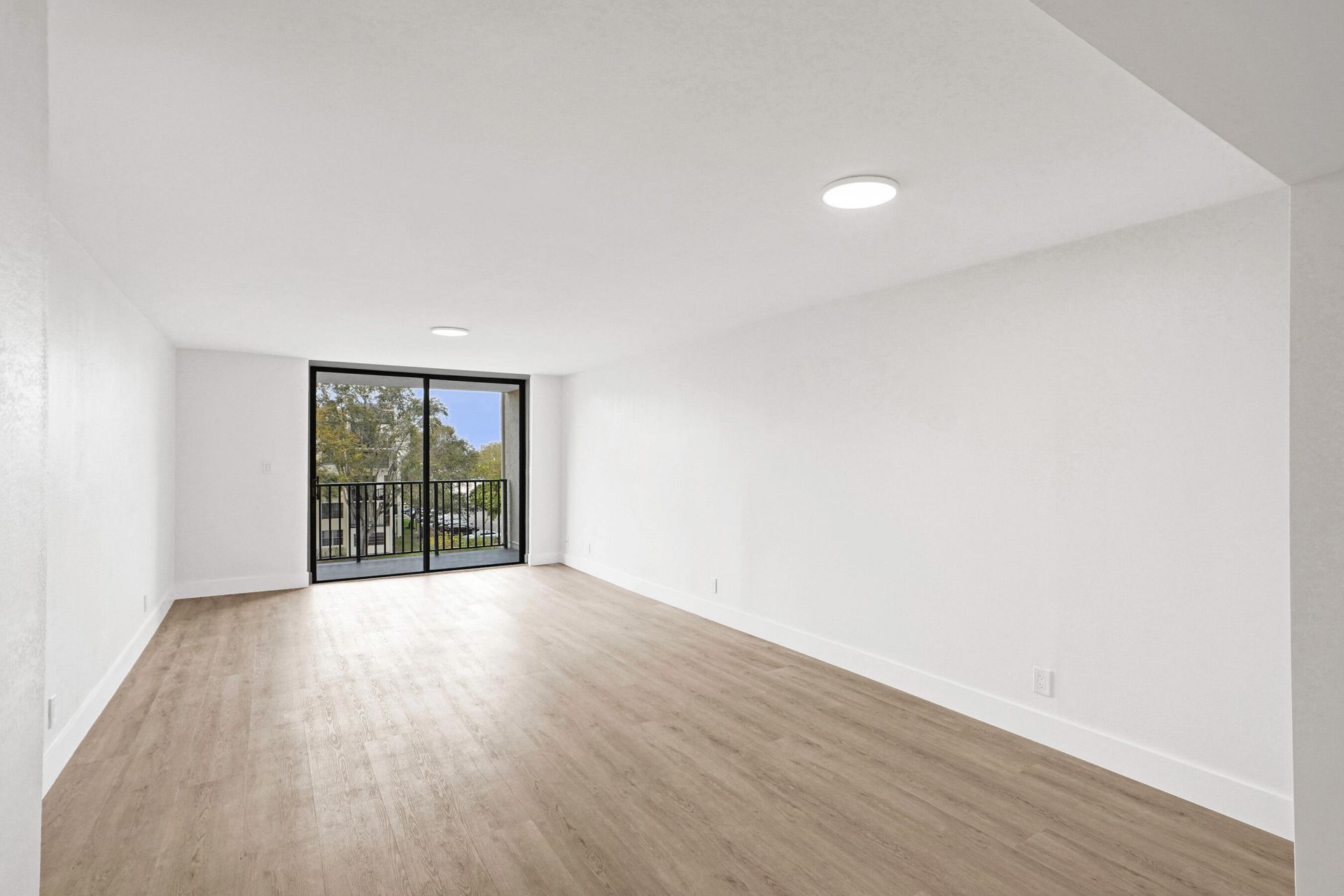 6195 Rock Island Road, Unit 413, Tamarac, FL 33319 Photo