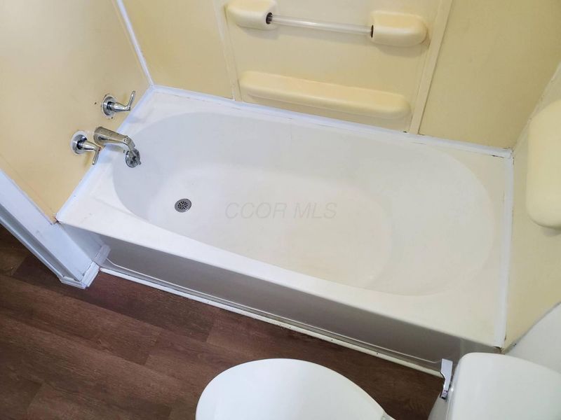 389-391 Oak Street, Marion, OH 43302 Photo 8