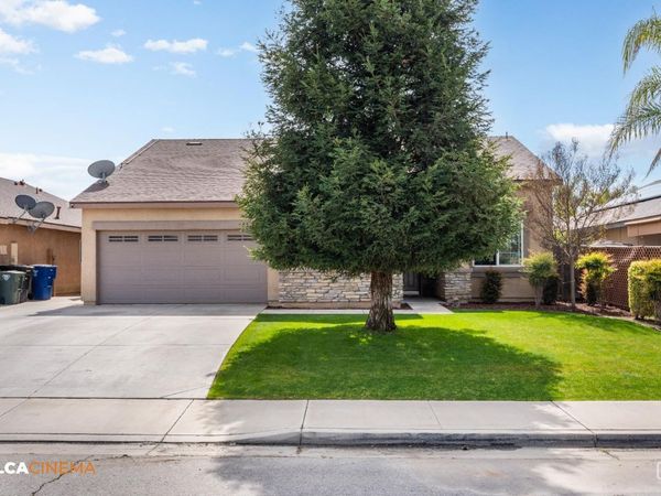 9015 Autumn Sunset Drive, Bakersfield, CA 93311