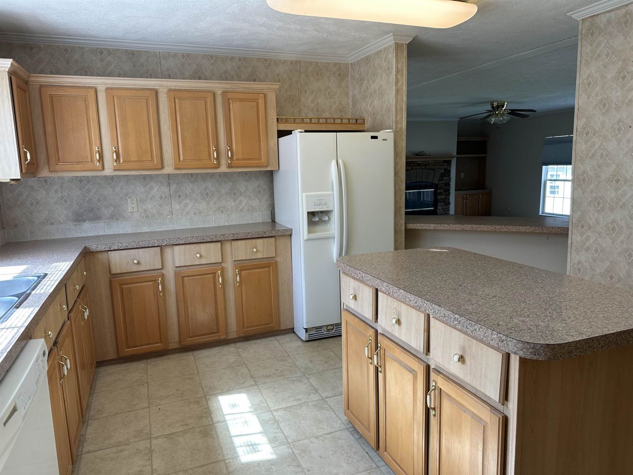 6595 Breezewood Blvd. Photo 13