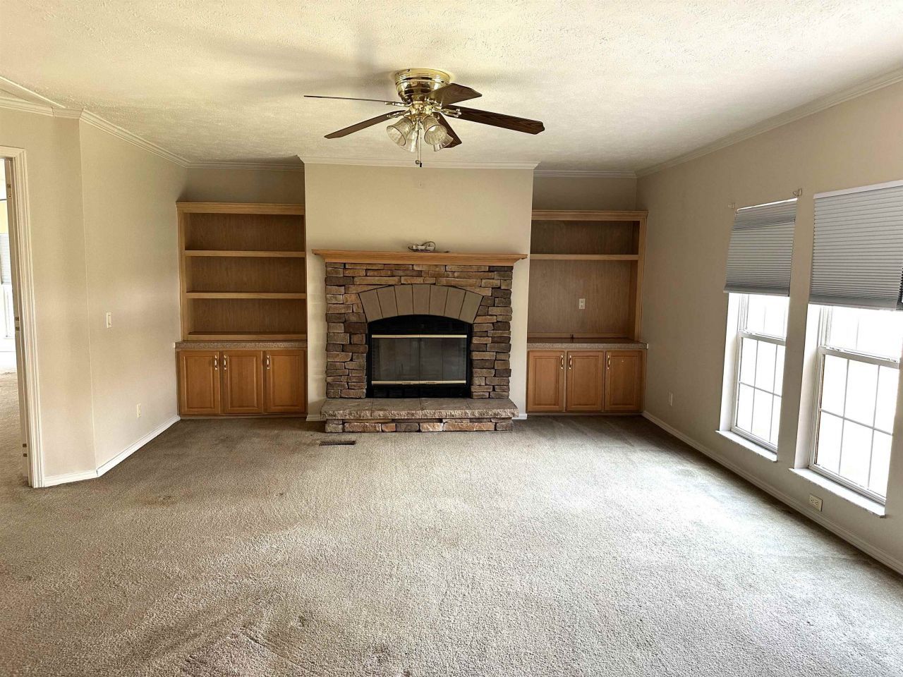 6595 Breezewood Blvd. Photo 20