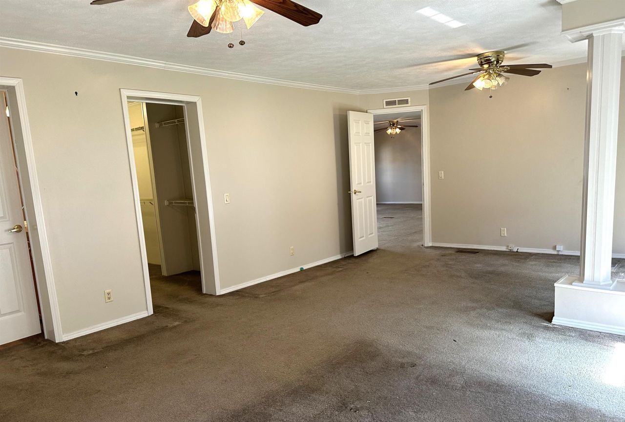 6595 Breezewood Blvd. Photo 23