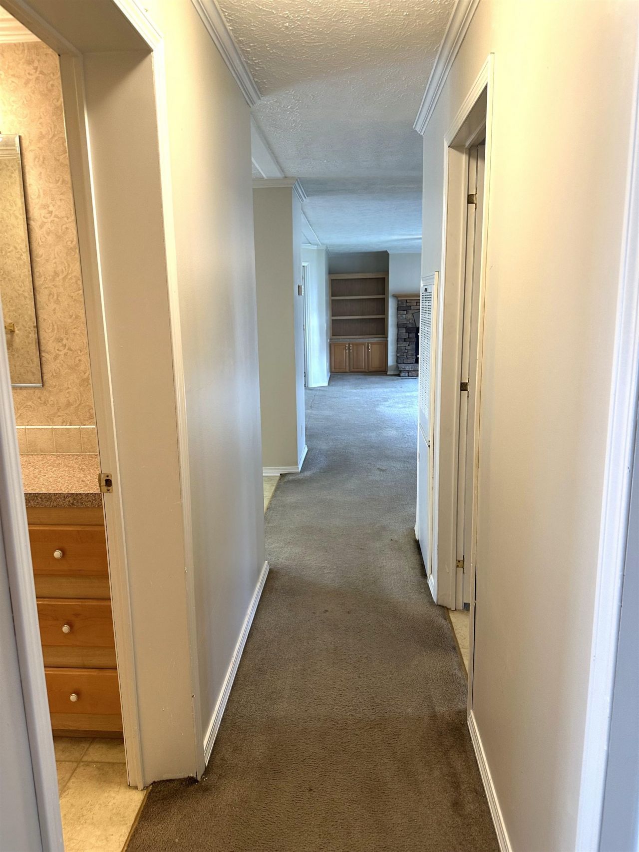 6595 Breezewood Blvd. Photo 34