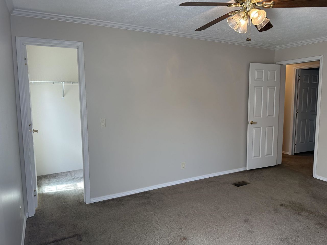 6595 Breezewood Blvd. Photo 35