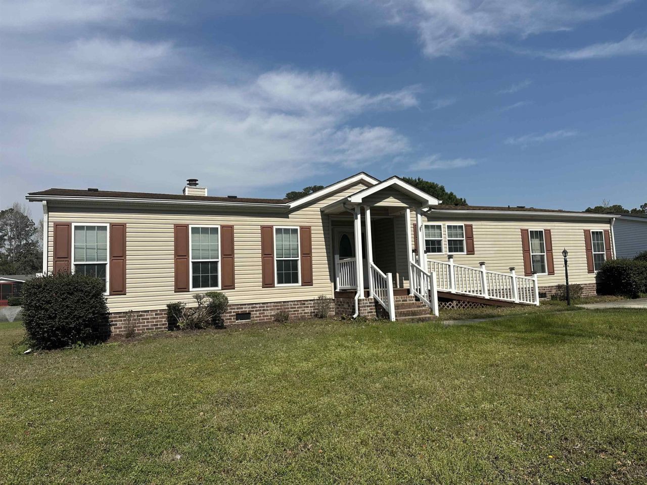 6595 Breezewood Blvd. Photo 4