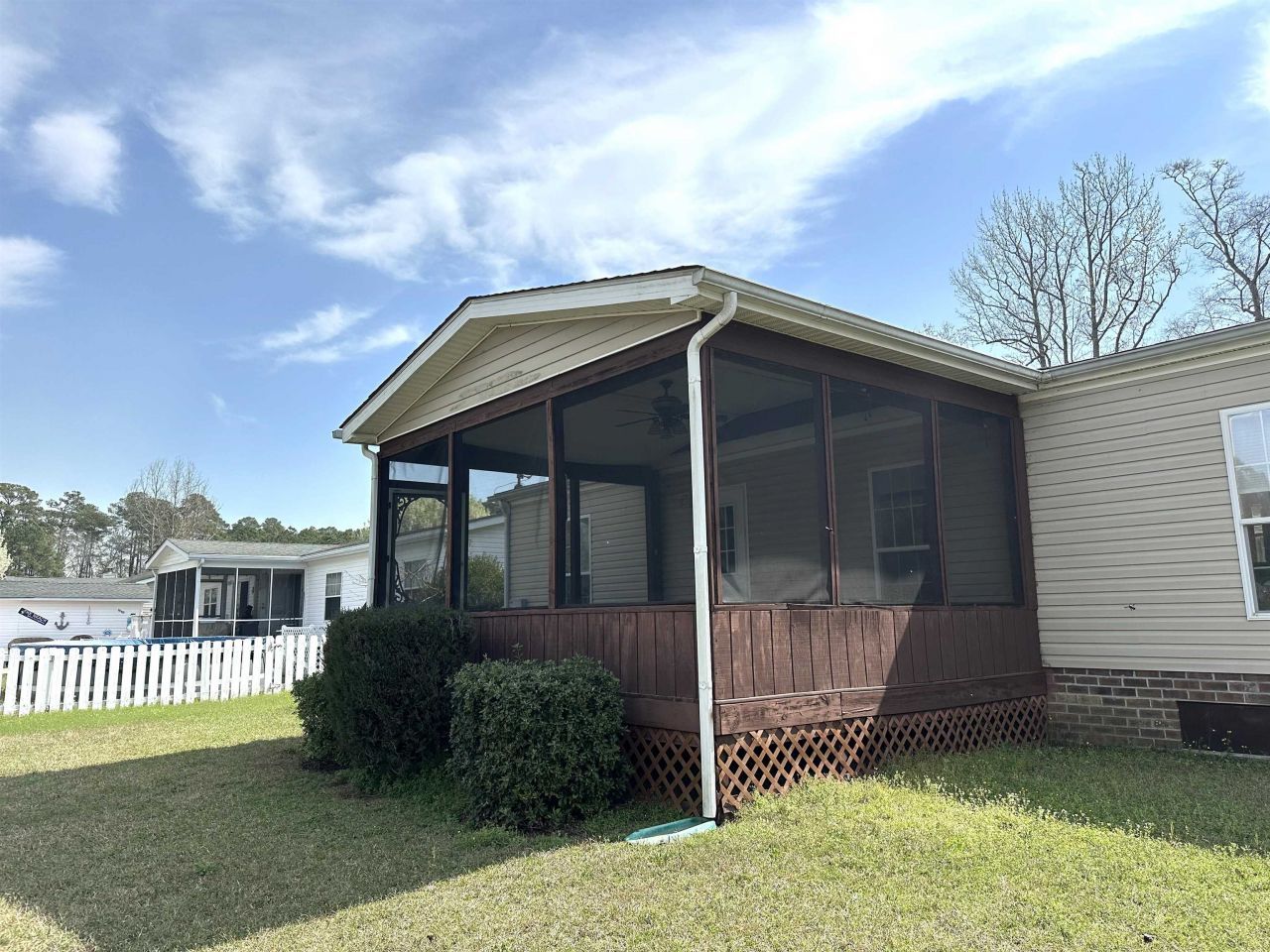 6595 Breezewood Blvd. Photo 47