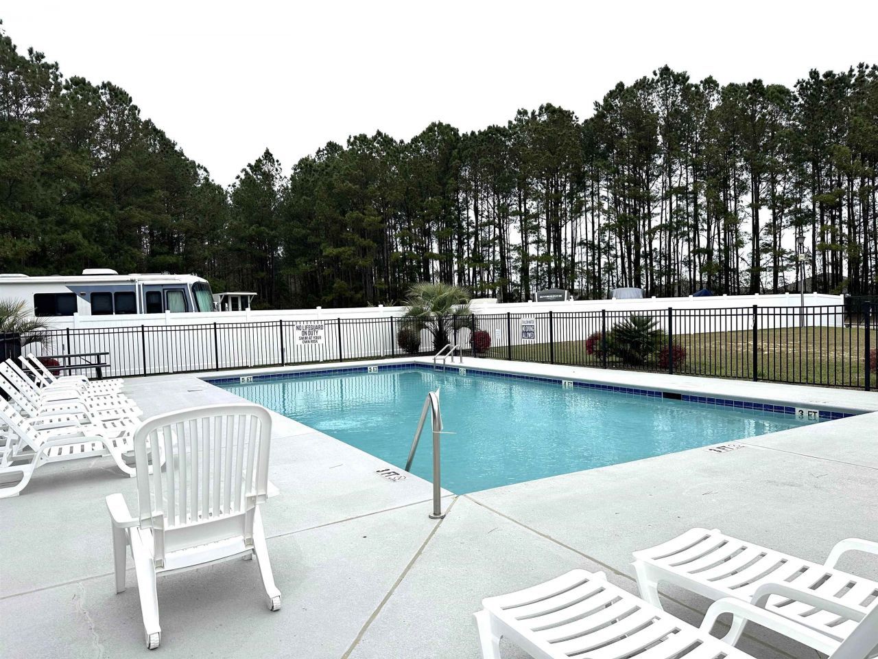 6595 Breezewood Blvd. Photo 62