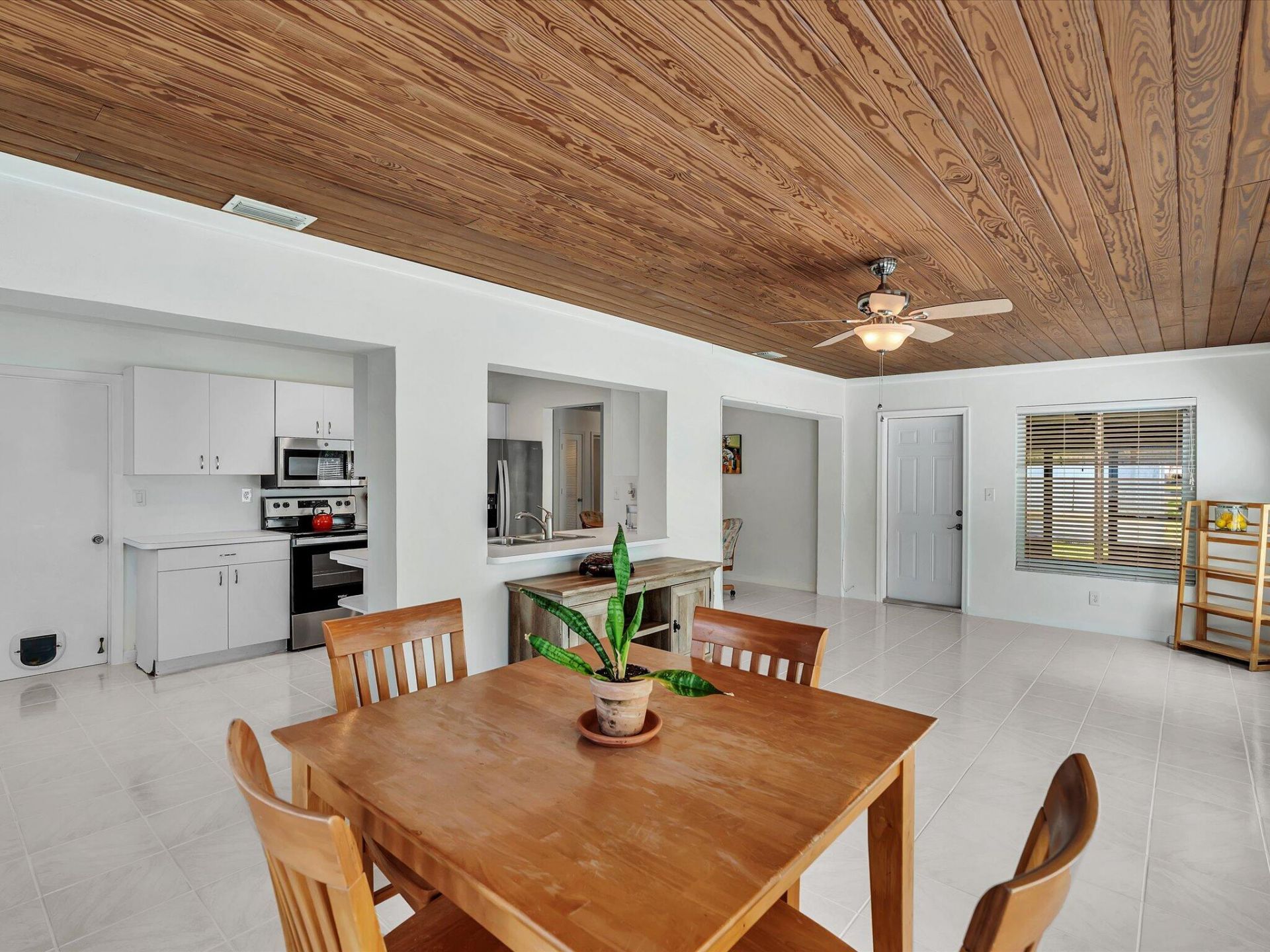 4504 NW 47th Terrace, Tamarac, FL 33319 Photo