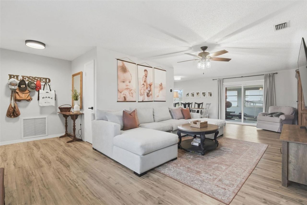 184 Quail Roost Street , Deltona, FL 32725 Photo