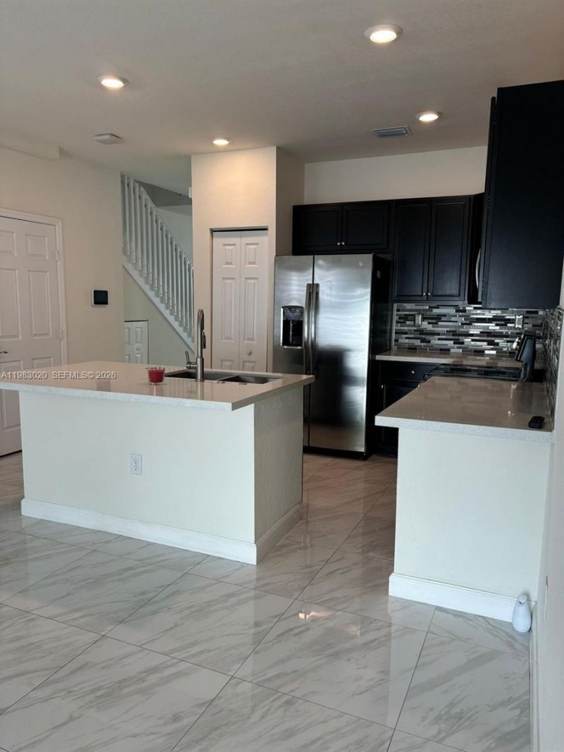 3337 W 105th Ter, Hialeah, FL 33018 Photo