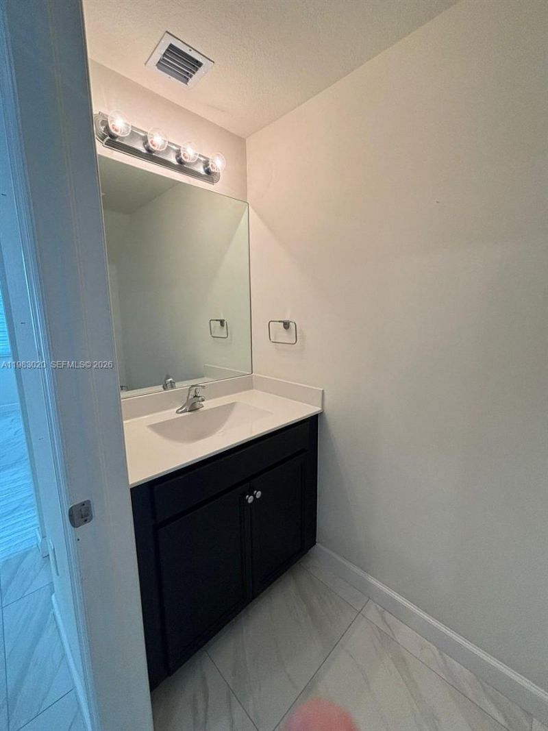 3337 W 105th Ter, Hialeah, FL 33018 Photo