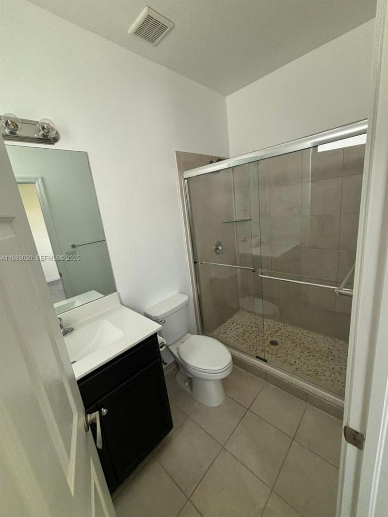 3337 W 105th Ter, Hialeah, FL 33018 Photo