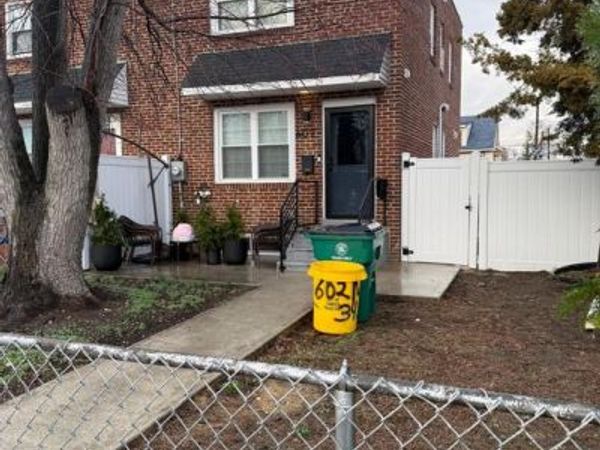 602 N 34TH STREET, CAMDEN, NJ 08105