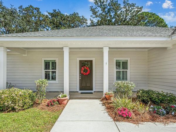5932 N Bay Point Dr, Pensacola, FL 32507