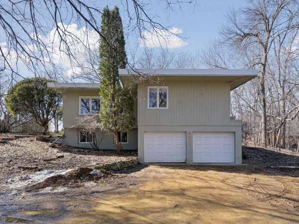 5660 Grant Lorenz Road, Excelsior, MN 55331