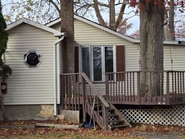 5 Barber St, Little Falls, NJ 07424