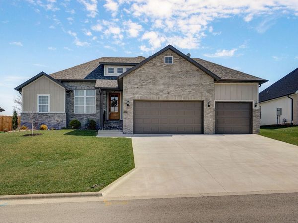 3216 N Marlin Drive, Ozark, MO 65721
