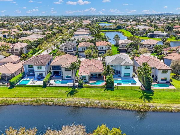 9577 Eden Roc Court, Delray Beach, FL 33446