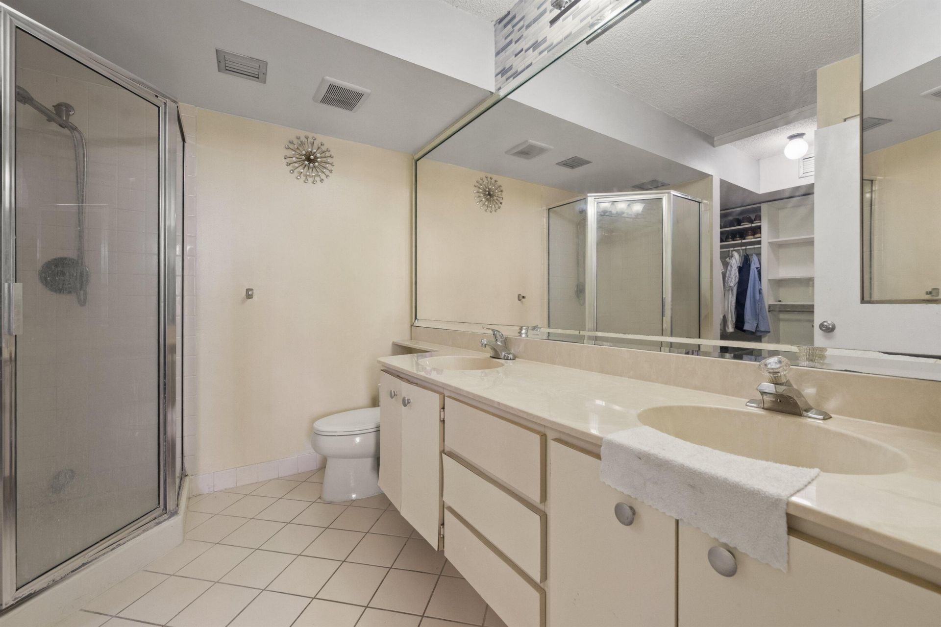 2741 Village Boulevard, Unit 303, West Palm Beach, FL 33409 Photo