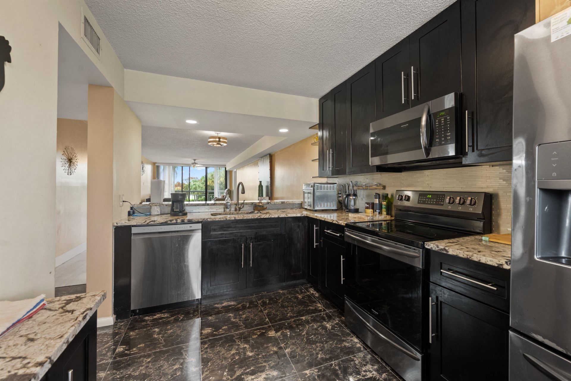 2741 Village Boulevard, Unit 303, West Palm Beach, FL 33409 Photo
