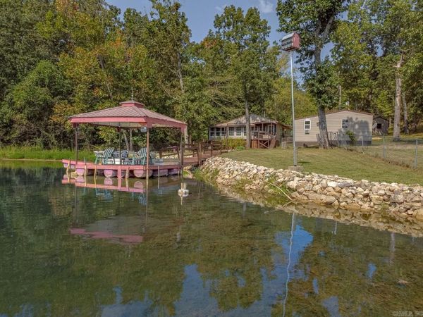 21 W Lakeshore Dr, Highland, AR 72542