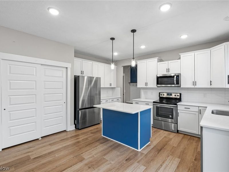 4470 Edgeview Trail, Brunswick, OH 44212 Photo 8