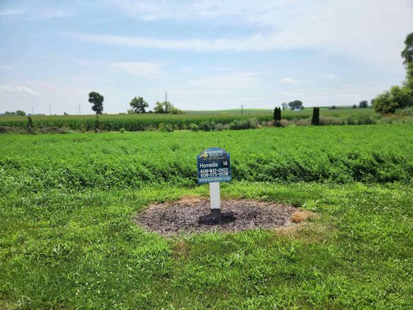 856 Valley Road, Dane, WI 53529