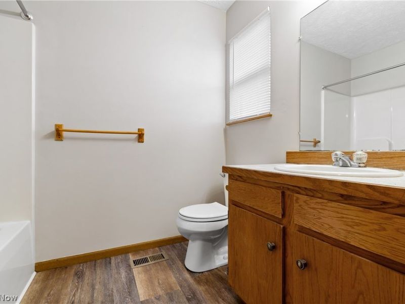 103 W Crosier Street, Akron, OH 44311 Photo 16