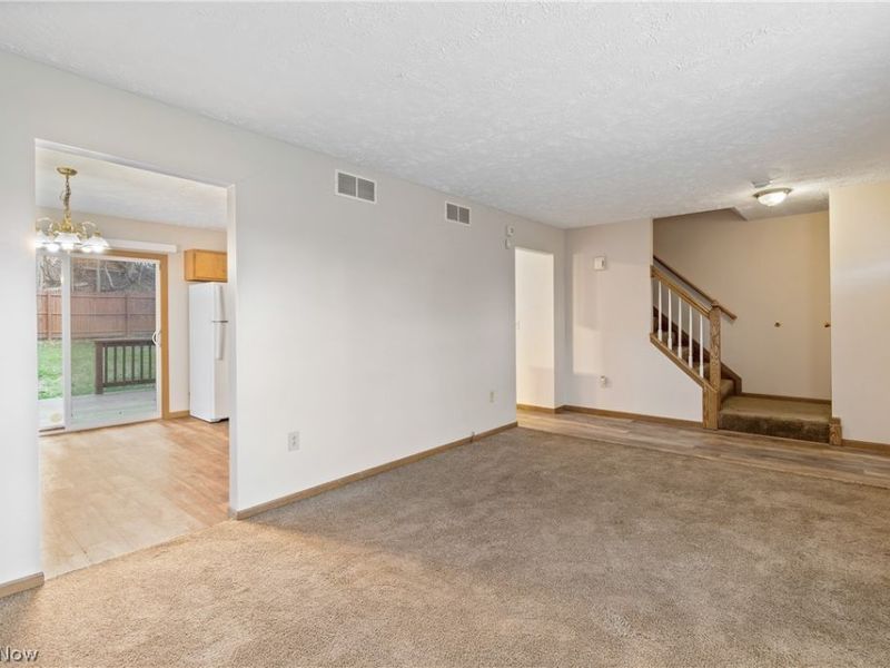 103 W Crosier Street, Akron, OH 44311 Photo 2