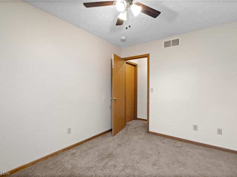 103 W Crosier Street, Akron, OH 44311 Photo 20