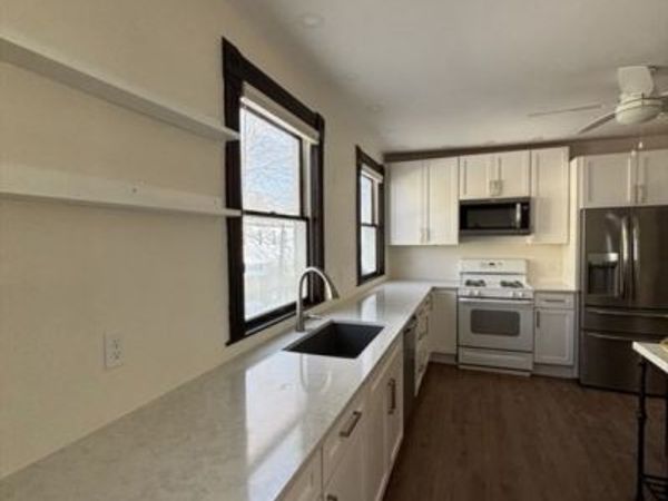 53 Barclay St, Unit 1, Worcester, MA 01604