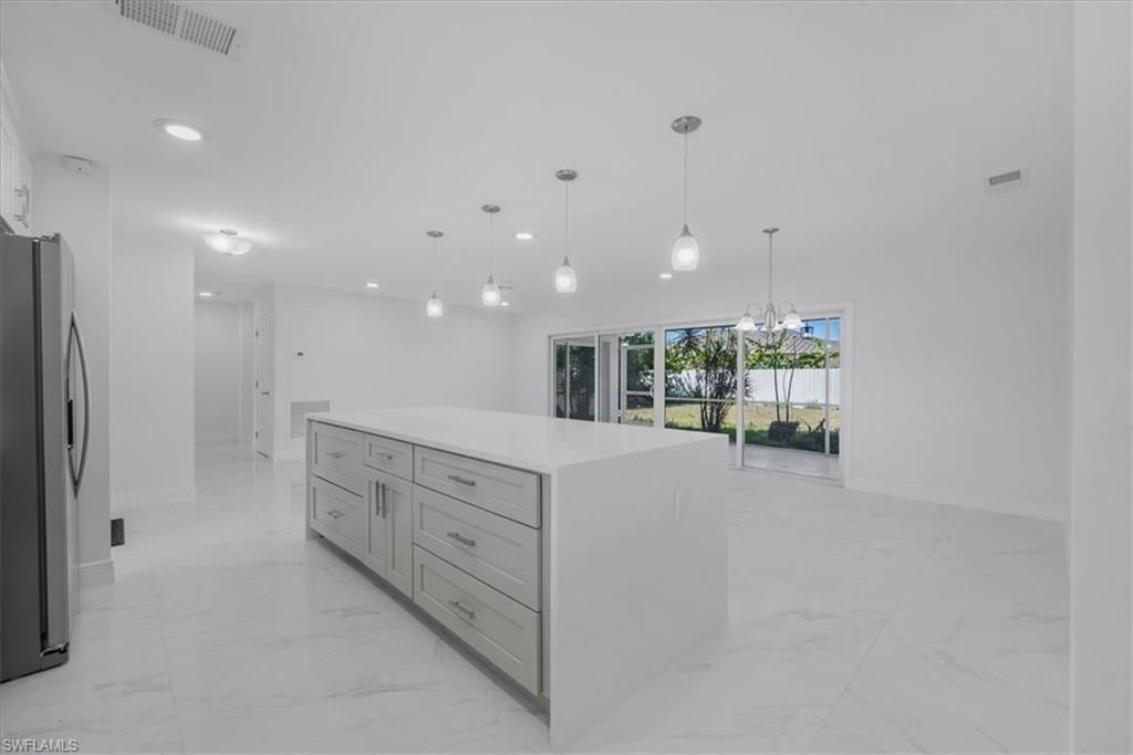 105 SE 45th Ter, Cape Coral, FL 33904 Photo