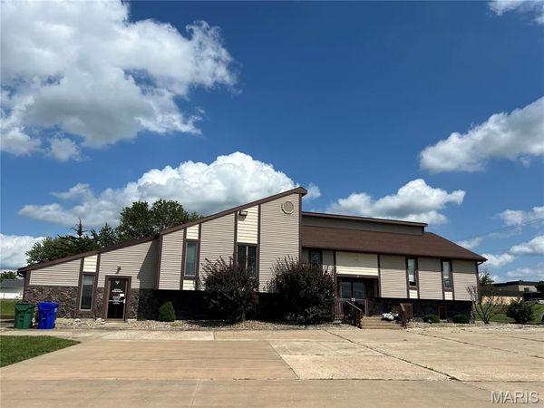 2000 Laharpe Street , Kirksville, MO 63501