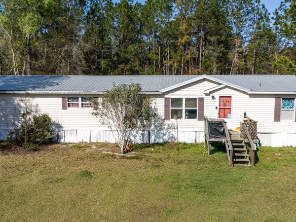 4609 Heidi Dr, Waycross, GA 31503