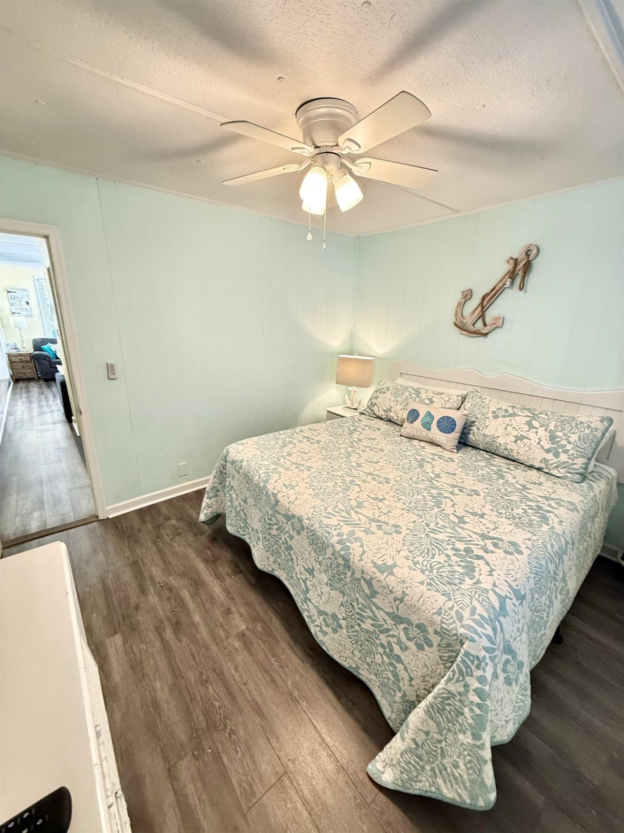 6001-1266a South Kings Hwy. Photo 23