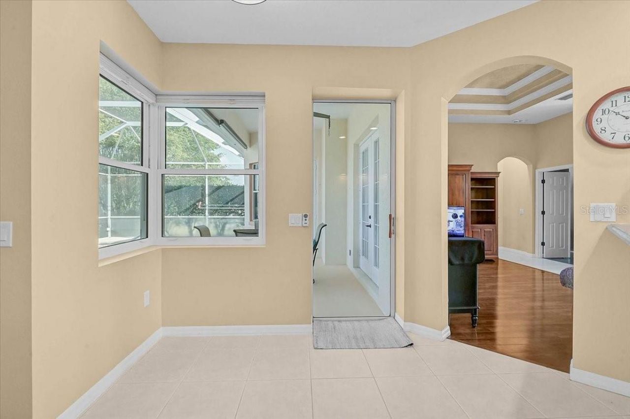 4422 Mcintosh Lake Avenue , Sarasota, FL 34233 Photo