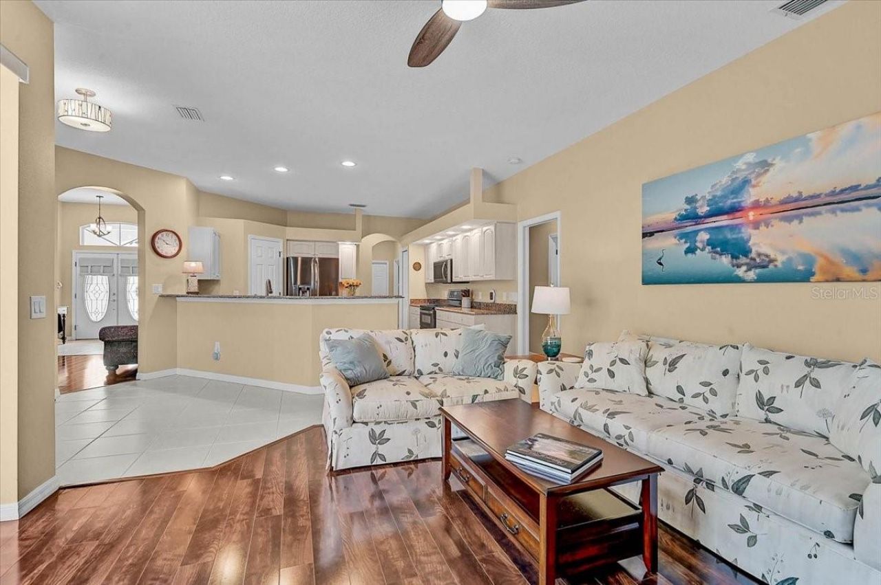 4422 Mcintosh Lake Avenue , Sarasota, FL 34233 Photo