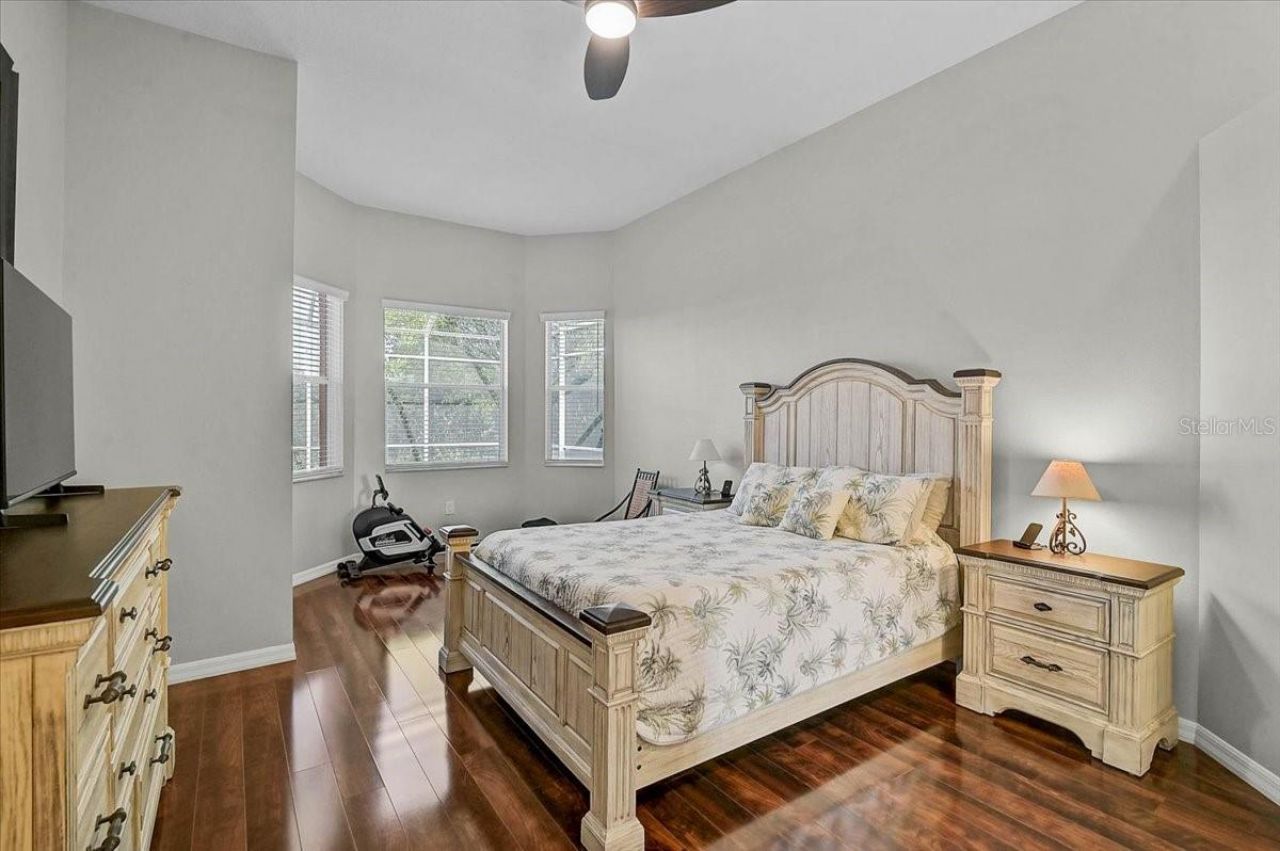 4422 Mcintosh Lake Avenue , Sarasota, FL 34233 Photo