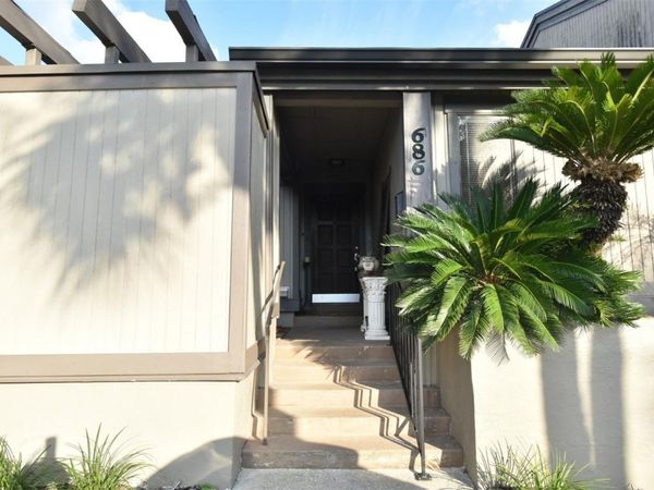 686 LAKE VILLAS DRIVE , Unit 686, ALTAMONTE SPRINGS, FL 32701