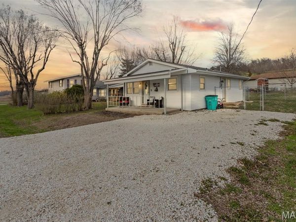 608 Brant Street , Pleasant Hill, IL 62366