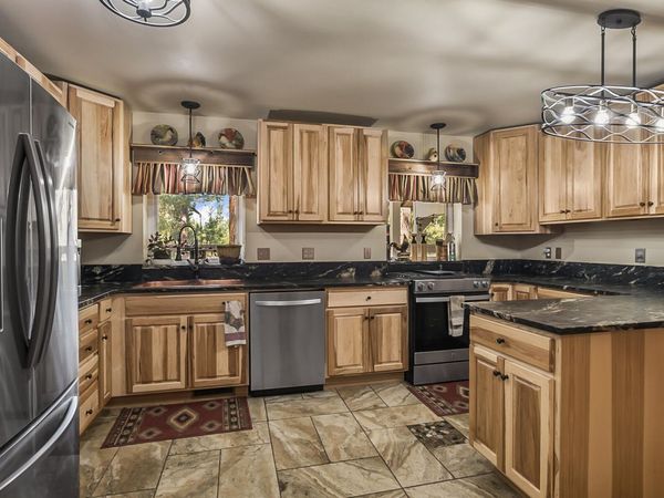 15730 Jackpine Road, La Pine, OR 97739