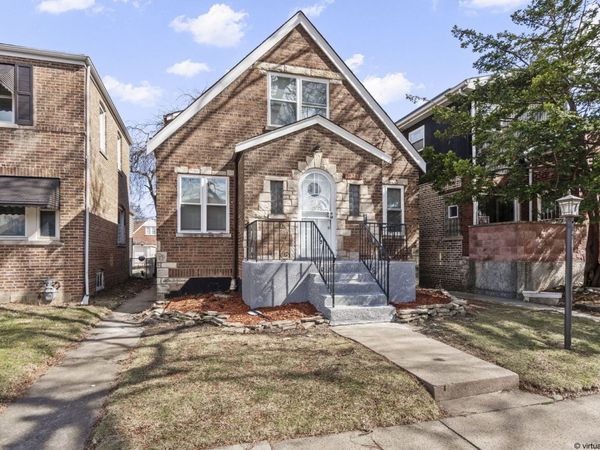 10235 S Rhodes Avenue, Chicago, IL 60628