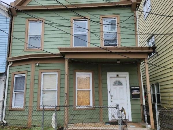31 Highland Ave, Passaic, NJ 07055