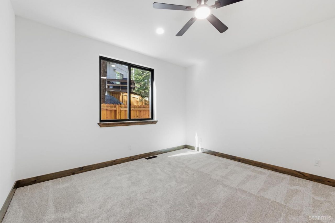 2113 Mandan Street, South Lake Tahoe, CA 96150 Photo